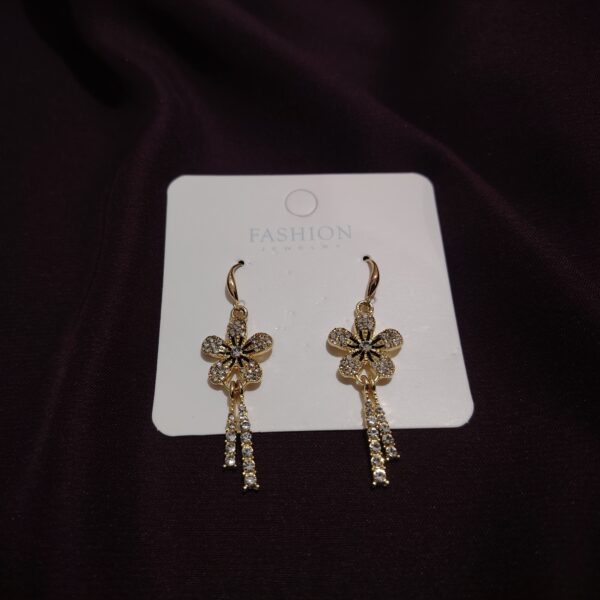 Trendy Sparkling Rhinestone Earring - Image 3