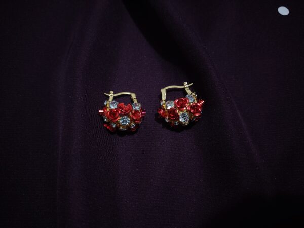 Stylish Flower Alloy Earring - Image 3