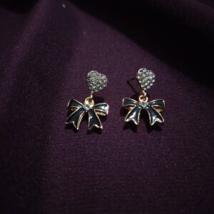 Heart and bow stud earrings