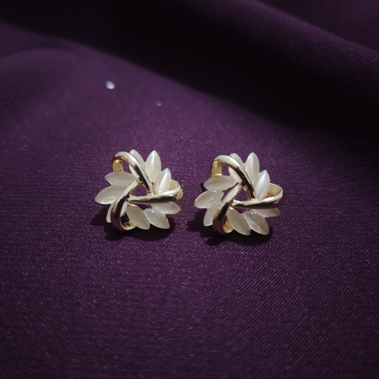 Geometric Triangular Opal