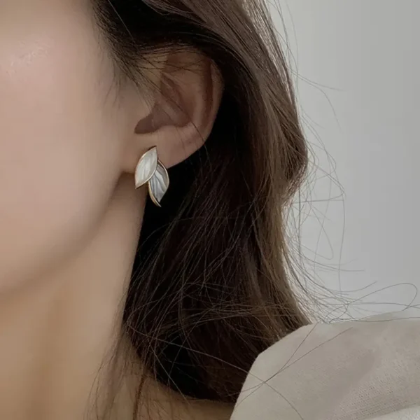 Double Leaf Design Stud - Image 5